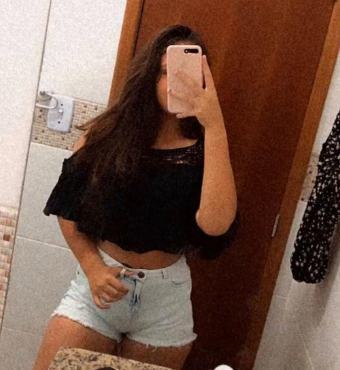 <em><strong>Isabella R.</strong></em>